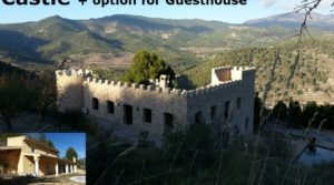 Hiszpański zamek z opcją na guesthouse