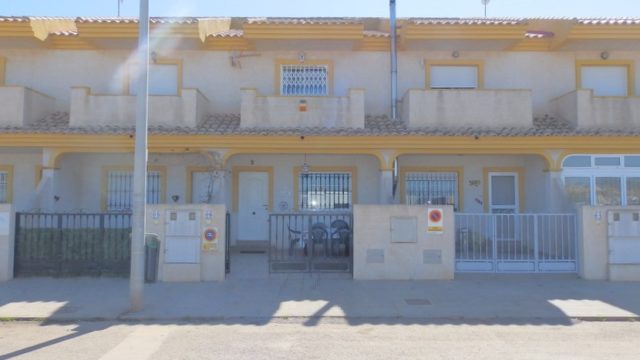 Sprzedaz domu szeregowego w Hiszpanii na La Manga